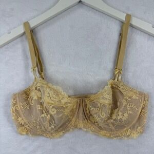 Victoria's Secret Dream Angels Push-Up Without Padding Lace Bra Yellow 34DD